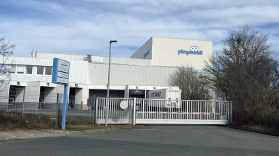 Die Playmobil-Belegschaft in Dietenhofen blickt in eine ungewisse Zukunft. Doch bleiben viele Mitarbeitende weiterhin an Bord.  (Foto: Yvonne Neckermann)