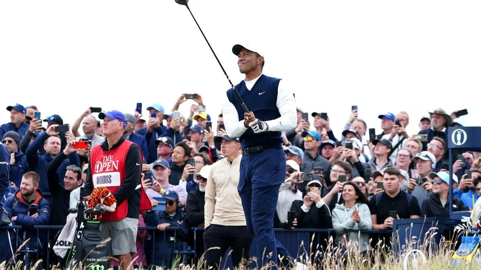 Tiger Woods spielte am ersten Tag der British Open eine schwache Runde. (Foto: Jane Barlow/PA Wire/dpa)