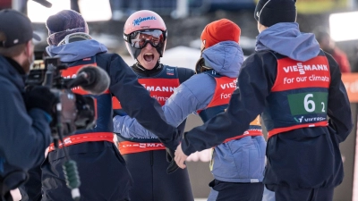 Das deutsche Team sicherte sich bei der Skiflug-WM Silber. (Foto: Daniel Kopatsch/Fa/dpa)