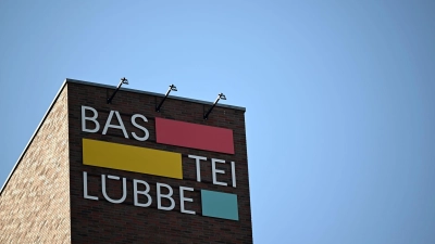 Das Logo des Verlages Bastei Lübbe ist an der Unternehmenszentrale zu sehen. (Foto: Federico Gambarini/dpa)