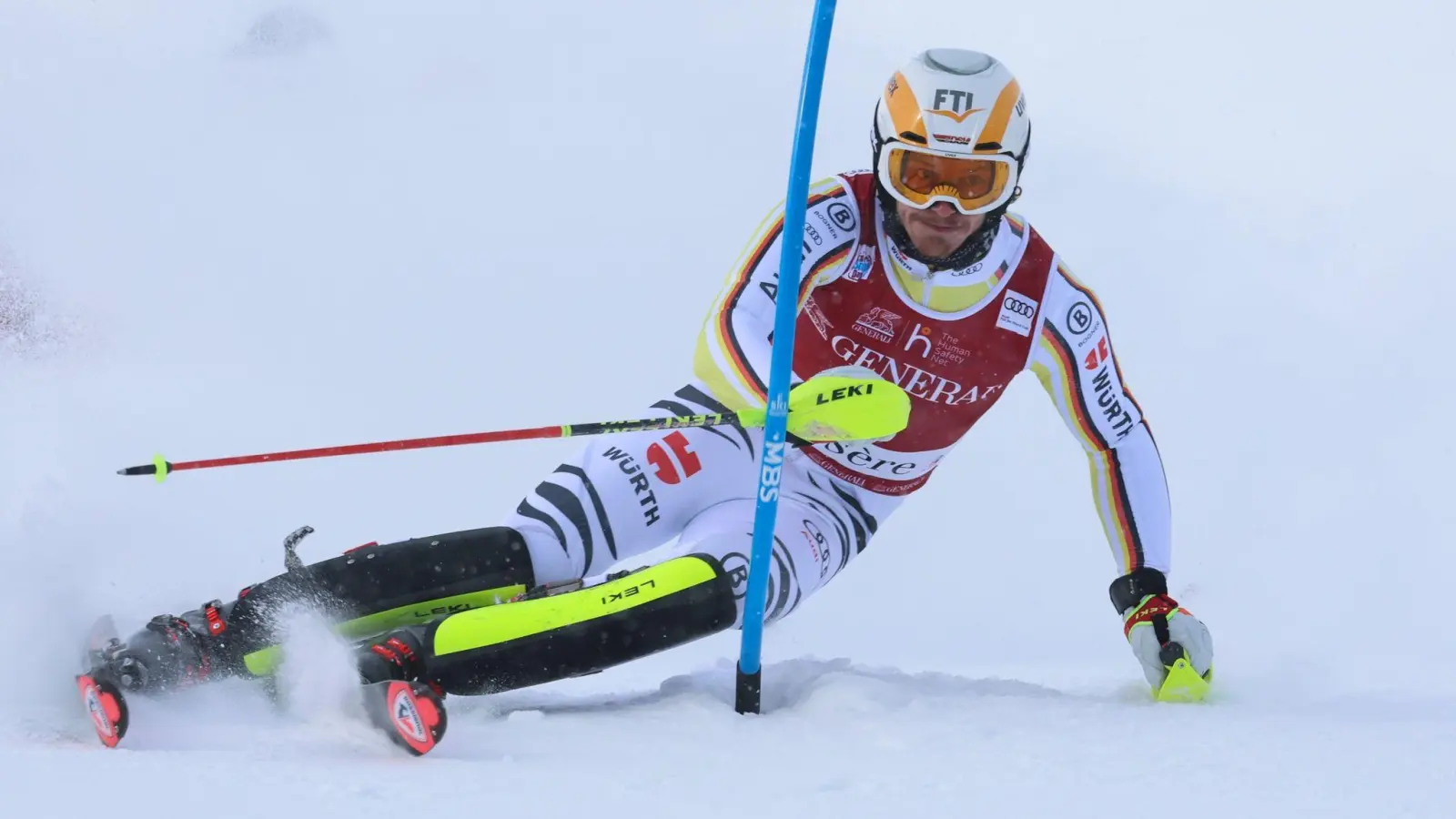 Fuhr im Slalom nur auf den 14. Rang: Linus Straßer. (Foto: Marco Trovati/AP/dpa)