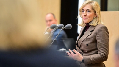 Nach dem Bundestag gibt auch die Länderkammer grünes Licht.  (Foto: Sebastian Christoph Gollnow/dpa)