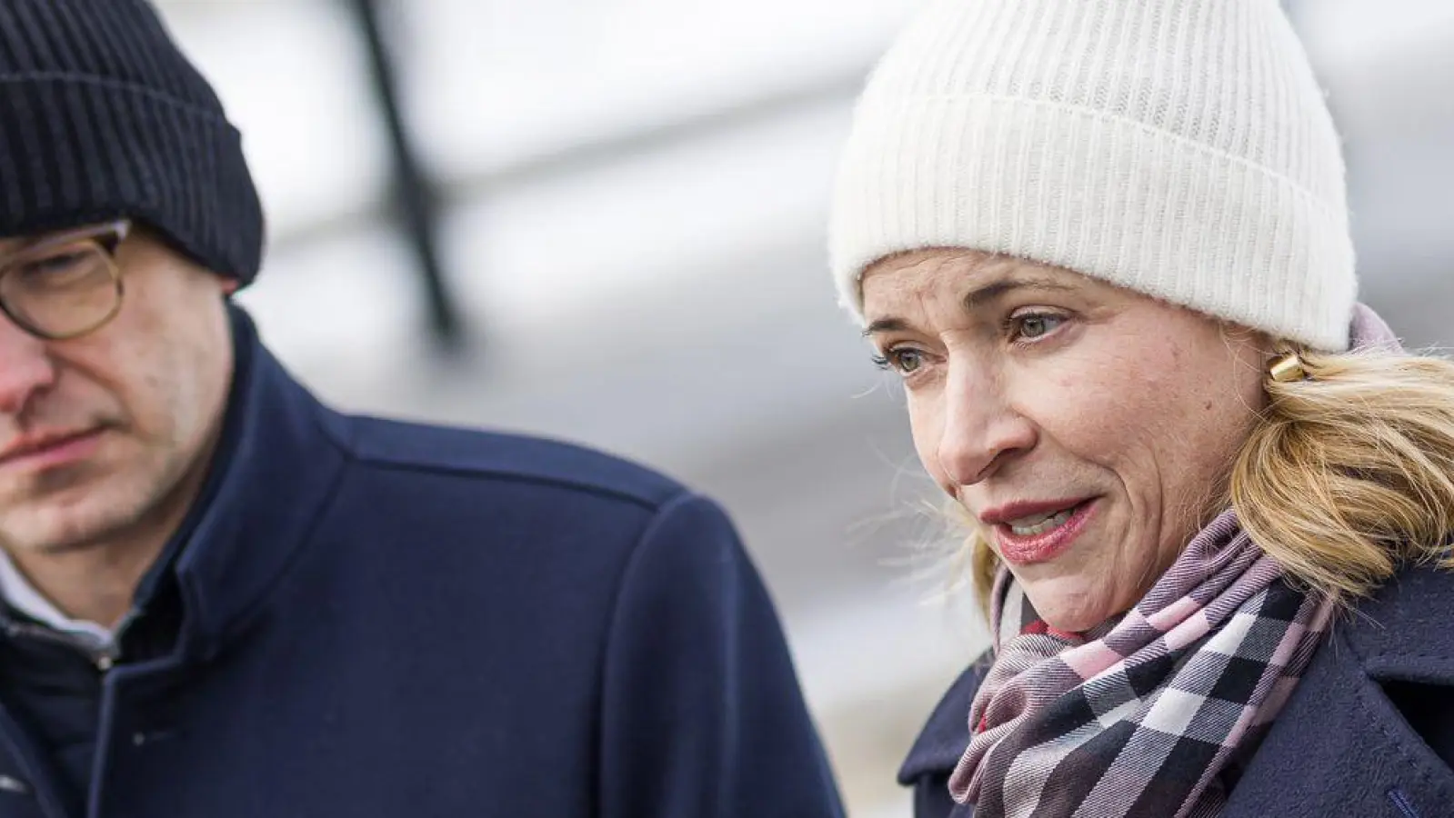 Die Lage auf den Schienen entspannt sich laut Evelyn Palla immer weiter.  (Foto: Moritz Frankenberg/dpa)