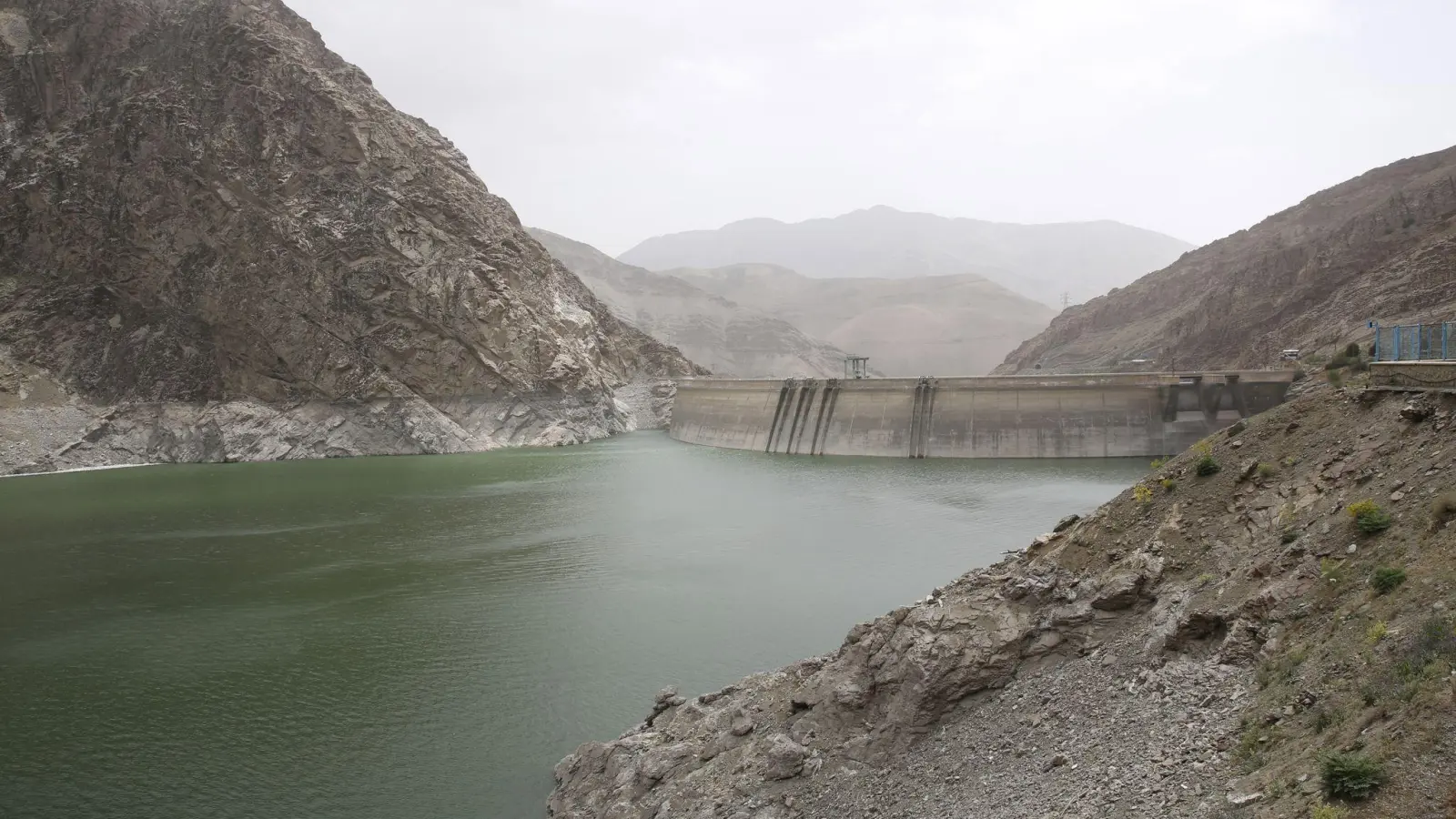 Angesichts der sich verschärfenden Wasserkrise warnt ein regierungsnahes Medium vor einer nationalen Katastrophe. (Archivbild) (Foto: -/dpa)