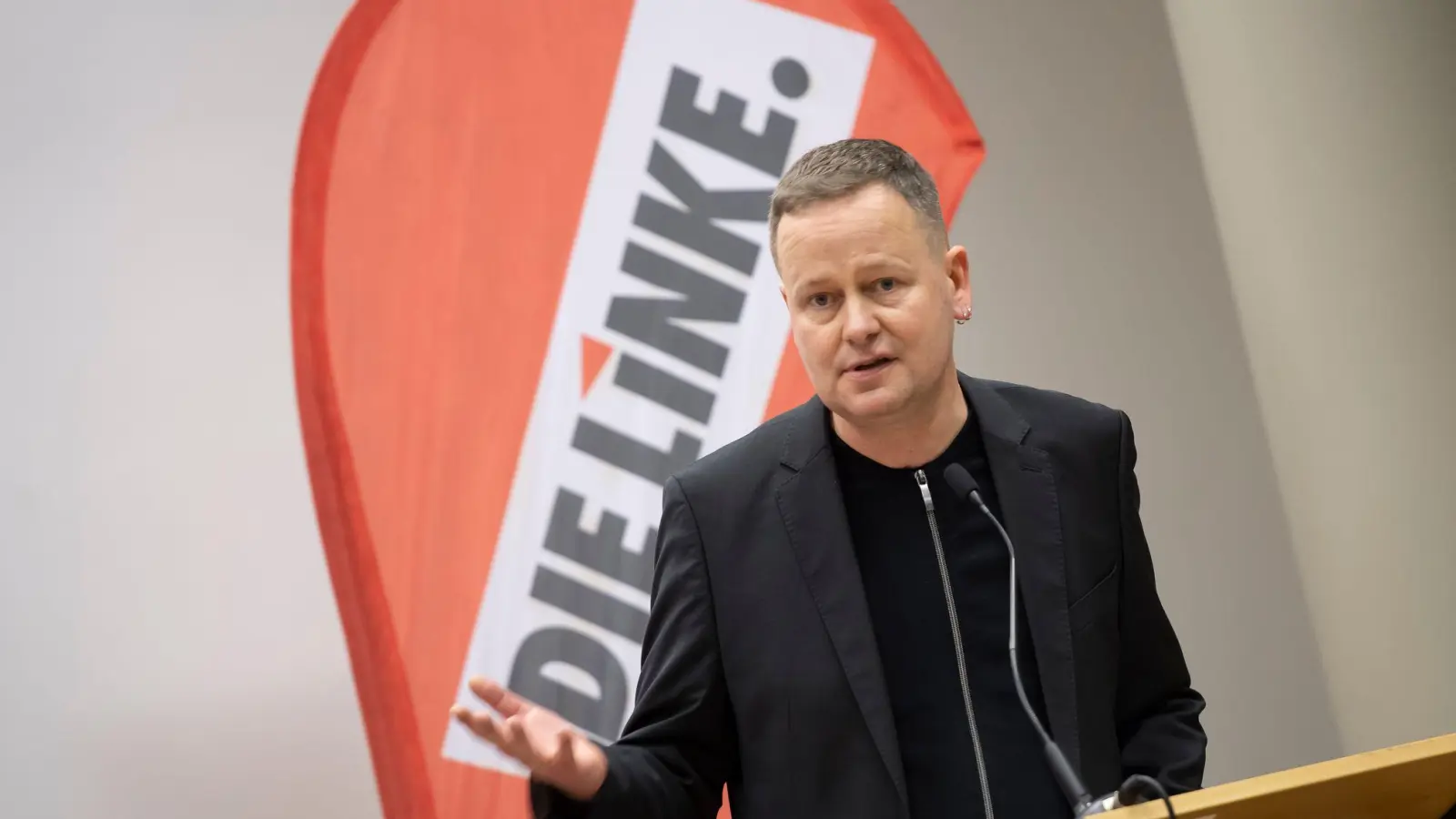 Hat nach einem Eklat die Linke verlassen: Der ehemalige Senator Klaus Lederer. (Archivbild) (Foto: Paul Zinken/dpa)