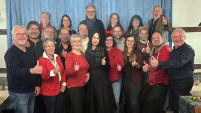 Wollen in Dinkelsbühl wieder vermehrt soziale Themen auf die Agenda rücken: Die Kandidierenden des SPD-Ortsvereins wurden einstimmig nominiert. (Foto: SPD/Fritz Franke)