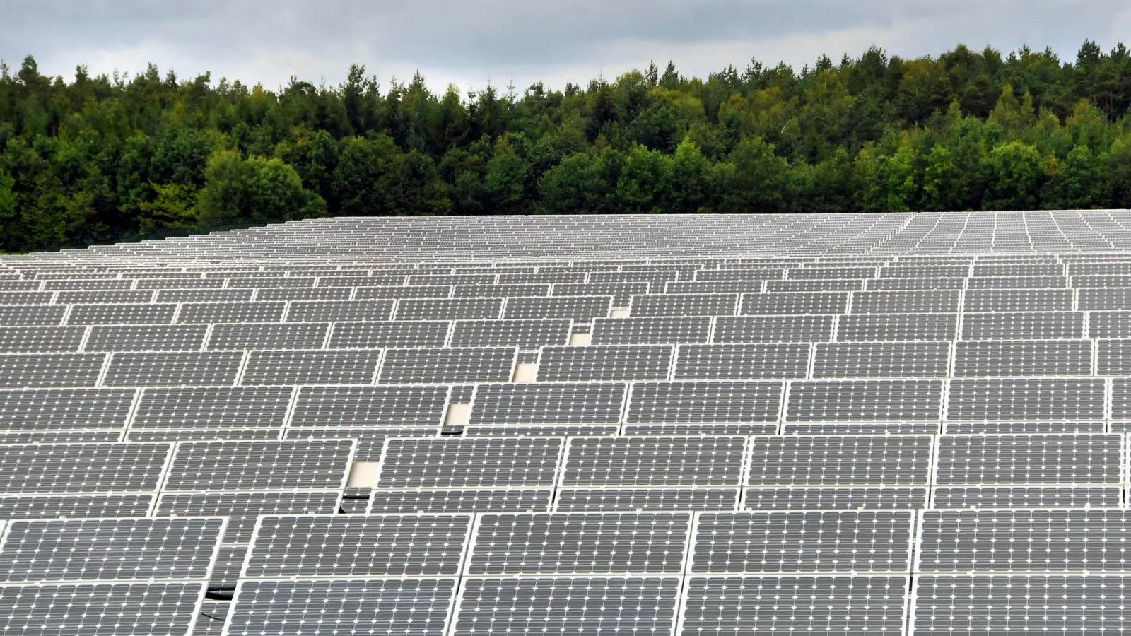 In den vergangenen Monaten wurden eine Reihe von Freiflächen-Solaranlagen genehmigt. (Foto: Jim Albright)
