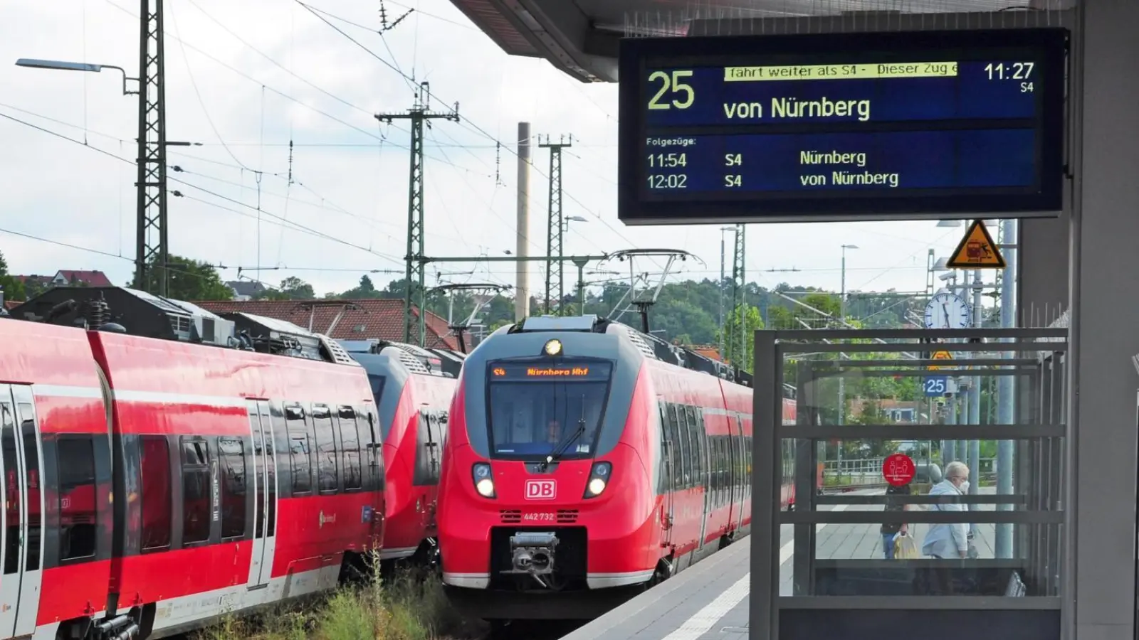 Eine Weiche bei Wicklesgreuth ist defekt. Es kann zu Verspätungen und Ausfällen der S4 kommen. (Archivbild: Jonas Volland)