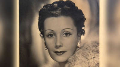 Schon Mitte der 1920er Jahre ist Lil Dagover ein gefeierter Star des Stummfilms. Später wird sie zur gefragten UFA-Darstellerin. (Repro: Jim Albright)