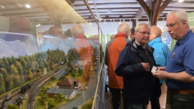 Die Modellanlage im Maßstab H0 der Modellbahnfreunde Frankenhöhe zeigt den Bahnhof Bad Windsheim so, wie er in den 1960er Jahren aussah. (Foto: Hans-Bernd Glanz)