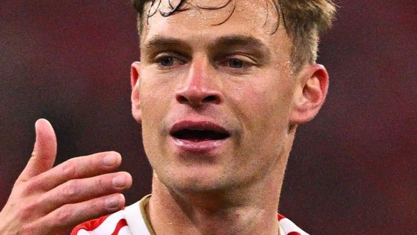 Die Nationalspieler des FC Bayern um Kapitän Joshua Kimmich werden nach dem verpassten Champions-League-Finale nun in der WM-Vorbereitung komplett dabei sein.  (Foto: Tom Weller/dpa)