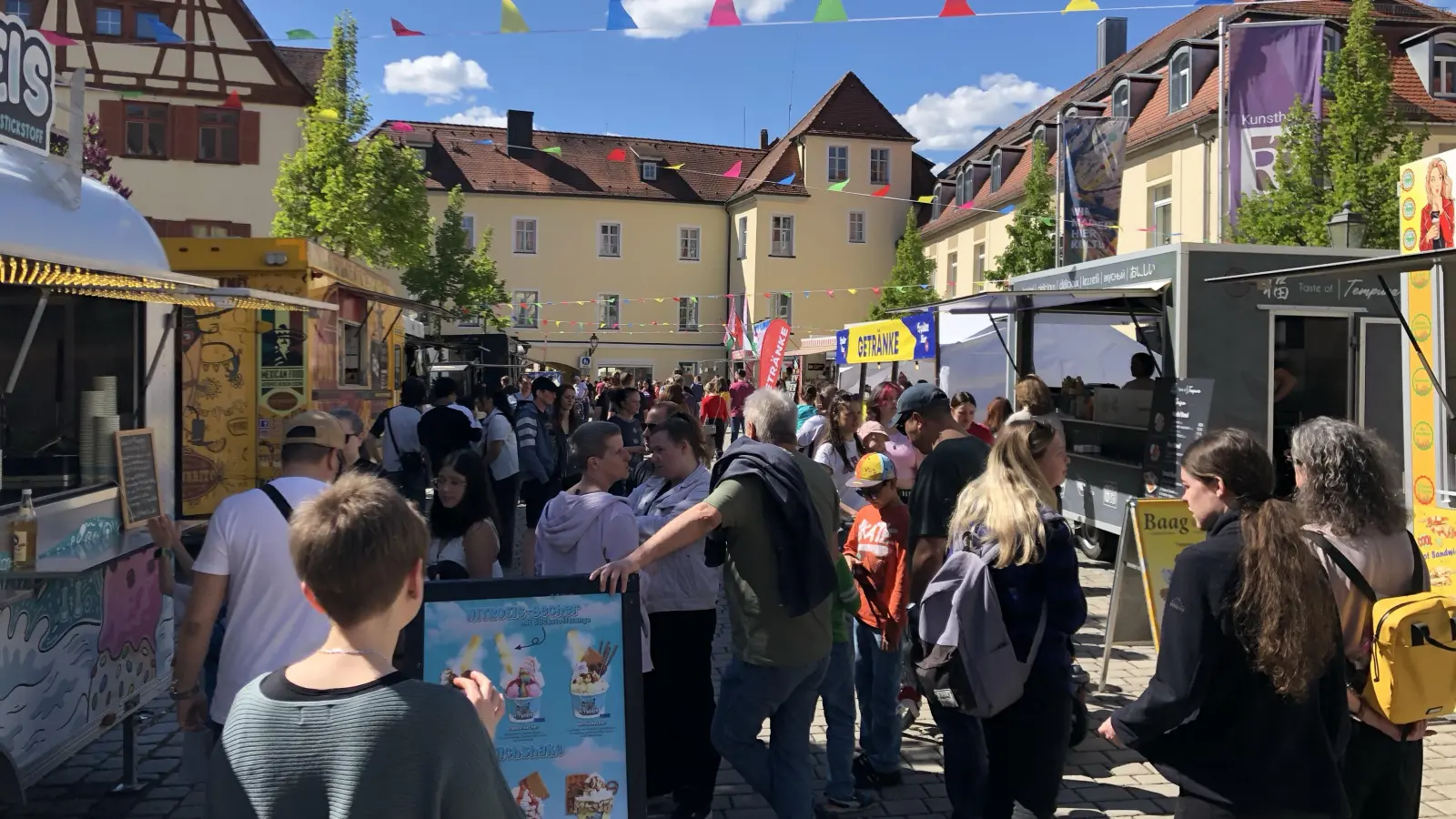 Die volle Reitbahn: Das Streetfood-Festival im vergangenen Jahr war ein Erfolg. (Archivfoto: Florian Pöhlmann)