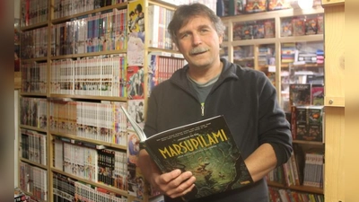 Michael Hauer hat eine Schwäche für frankobelgische Comics. Außerdem ist ihm der Naturschutz eine Herzensangelegenheit. Daher ist er ein großer Fan von Marsupilami-Geschichten. In deren Mittelpunkt stehen die Umwelt und der Erhalt von Tierarten.  (Foto: Kristina Schmidl)