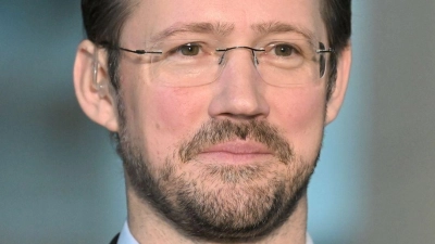 Wiese kritisiert, die Wirtschaftsministerin tue zu wenig. (Archivbild) (Foto: Elisa Schu/dpa)