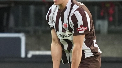 Große Freude: St. Paulis Martijn Kaars stellt gegen Heidenheim seine Torjäger-Qualitäten unter Beweis. (Foto: Marcus Brandt/dpa)