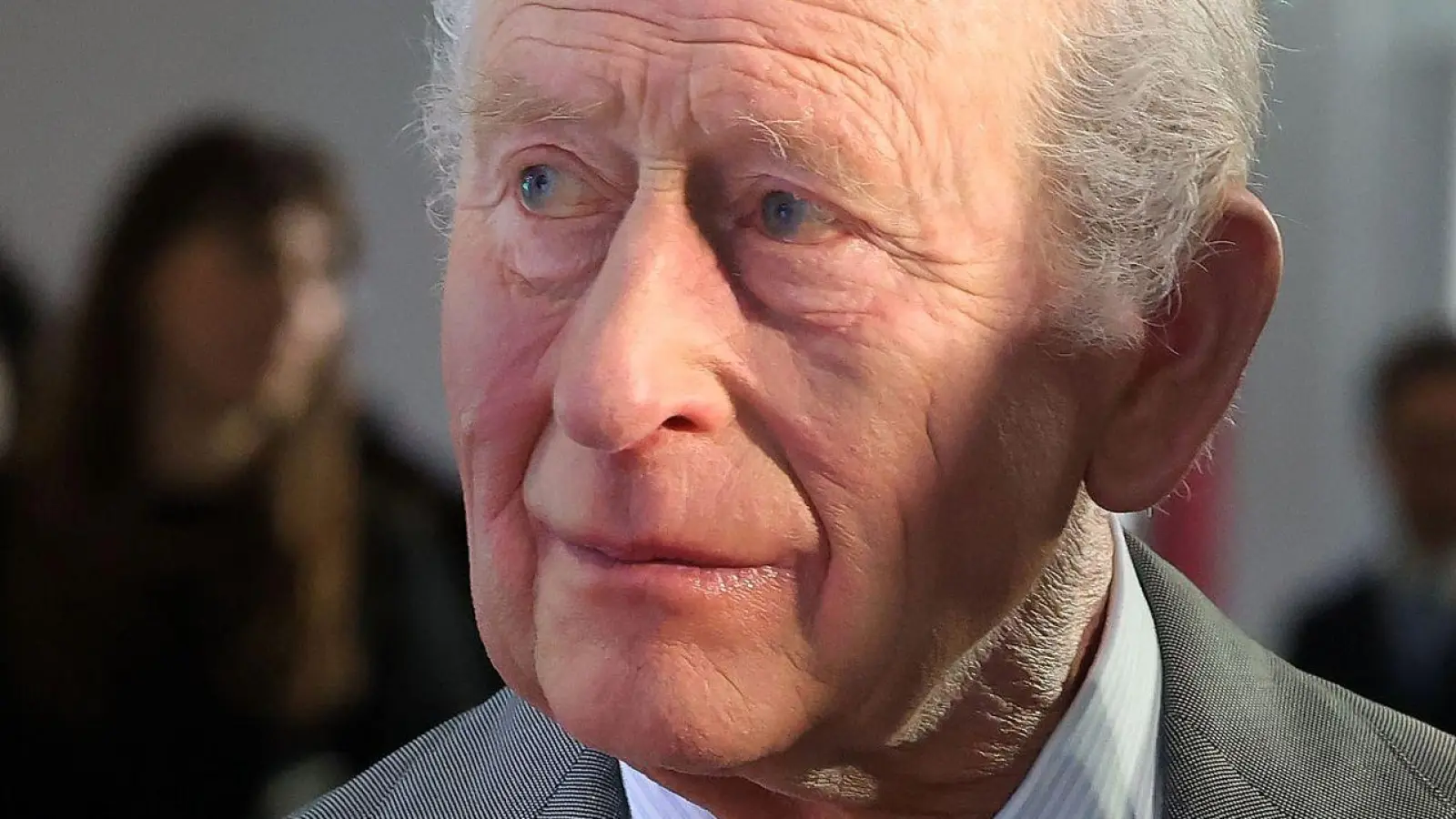 König Charles erinnert an seine verstorbene Mutter. (Archivbild) (Foto: Richard Pohle/Pool The Times/AP/dpa)