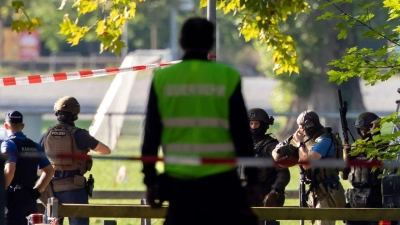 Amok, Terror, Abrechnung unter Kriminellen: Die Ermittler prüfen mehrere Szenarien. (Foto: Michael Buholzer/KEYSTONE/dpa)