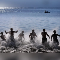 In Bayern laden viele Seen in schöner Umgebung im Sommer zum Baden ein. (Archivbild) (Foto: Karl-Josef Hildenbrand/dpa)