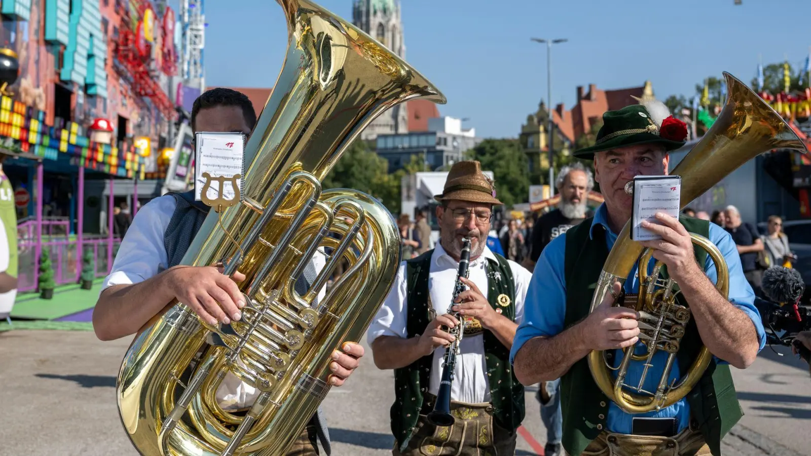 München ist für die Wiesn gerüstet. (Foto: Lennart Preiss/dpa)