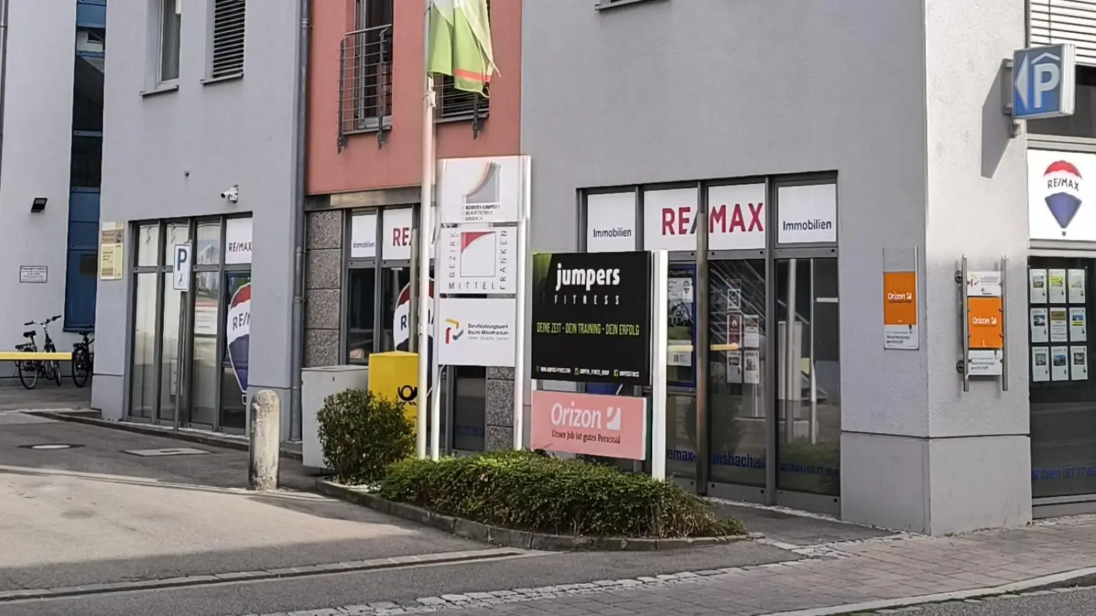 Die Robert-Limpert-Berufsschule des Bezirks Mittelfranken in Ansbach will auch junge Leute begleiten, deren Lebensumstände schwierig sind.  (Foto: Thomas Schaller)