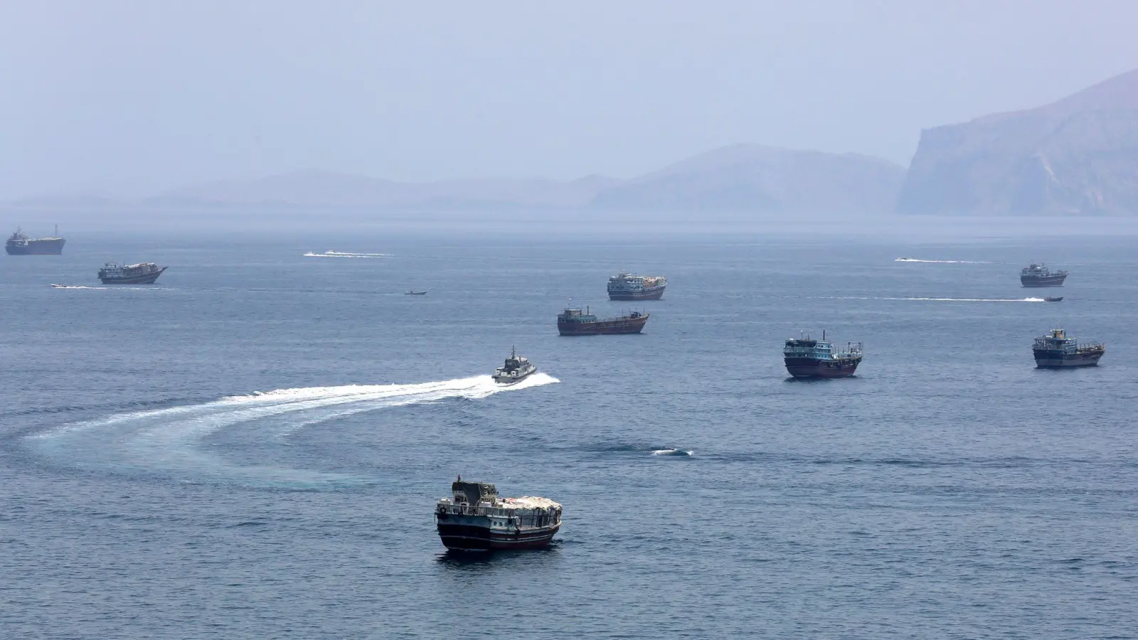 Ist die Straße von Hormus nun blockiert oder nicht? Die USA und der Iran sehen das unterschiedlich. (Archivbild) (Foto: Wen Xinnian/Xinhua/dpa)