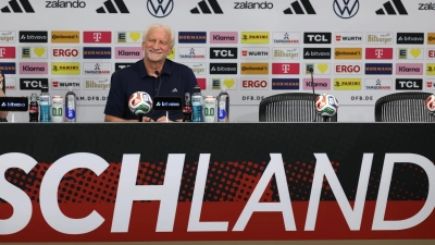 Rudi Völlers Meinung ist zu praktisch allen WM-Themen gefragt.  (Foto: Jan Woitas/dpa)