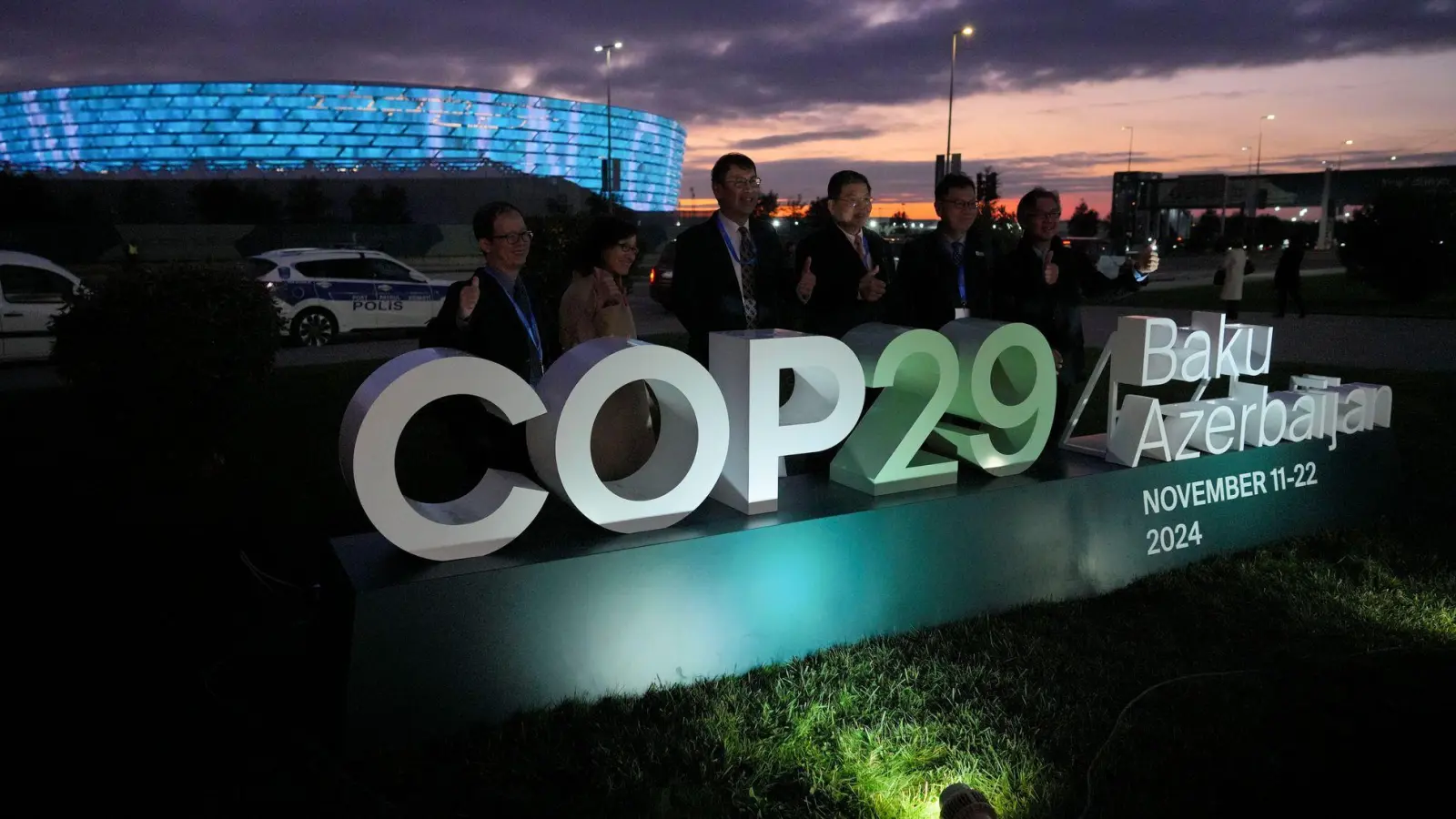 Auch viele Lobbyisten sind angereist zur COP29 in Baku. (Foto: Peter Dejong/AP/dpa)