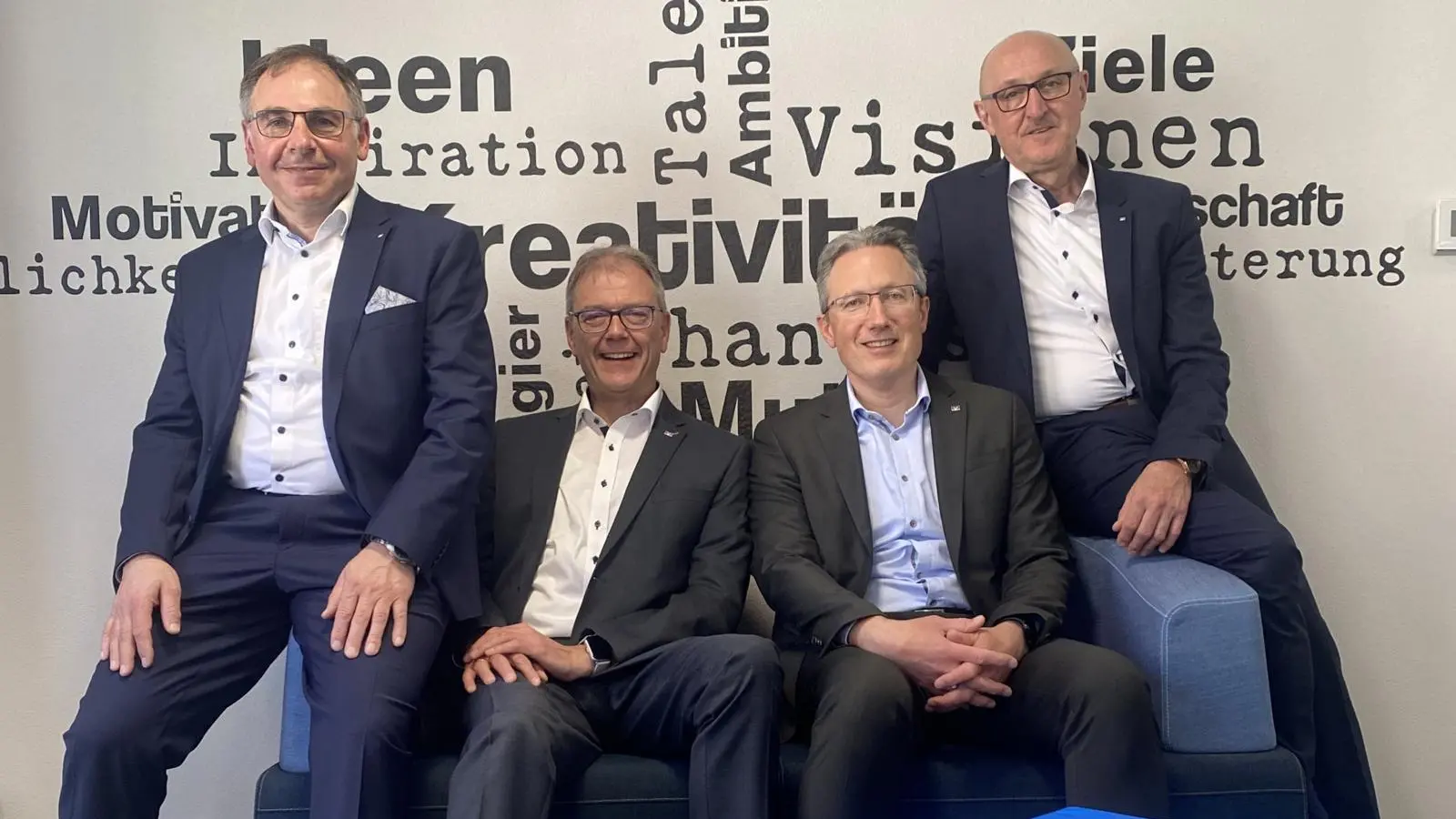 Der Vorstand der VR Bank im südlichen Franken zieht eine sehr zufriedene Bilanz für das vergangene Jahr (von links): Gerhard Meyer, Bernd Großmann, Markus Pfeiffer und Vorsitzender Wilfried Wiedemann. (Foto: Petra Schörrig)