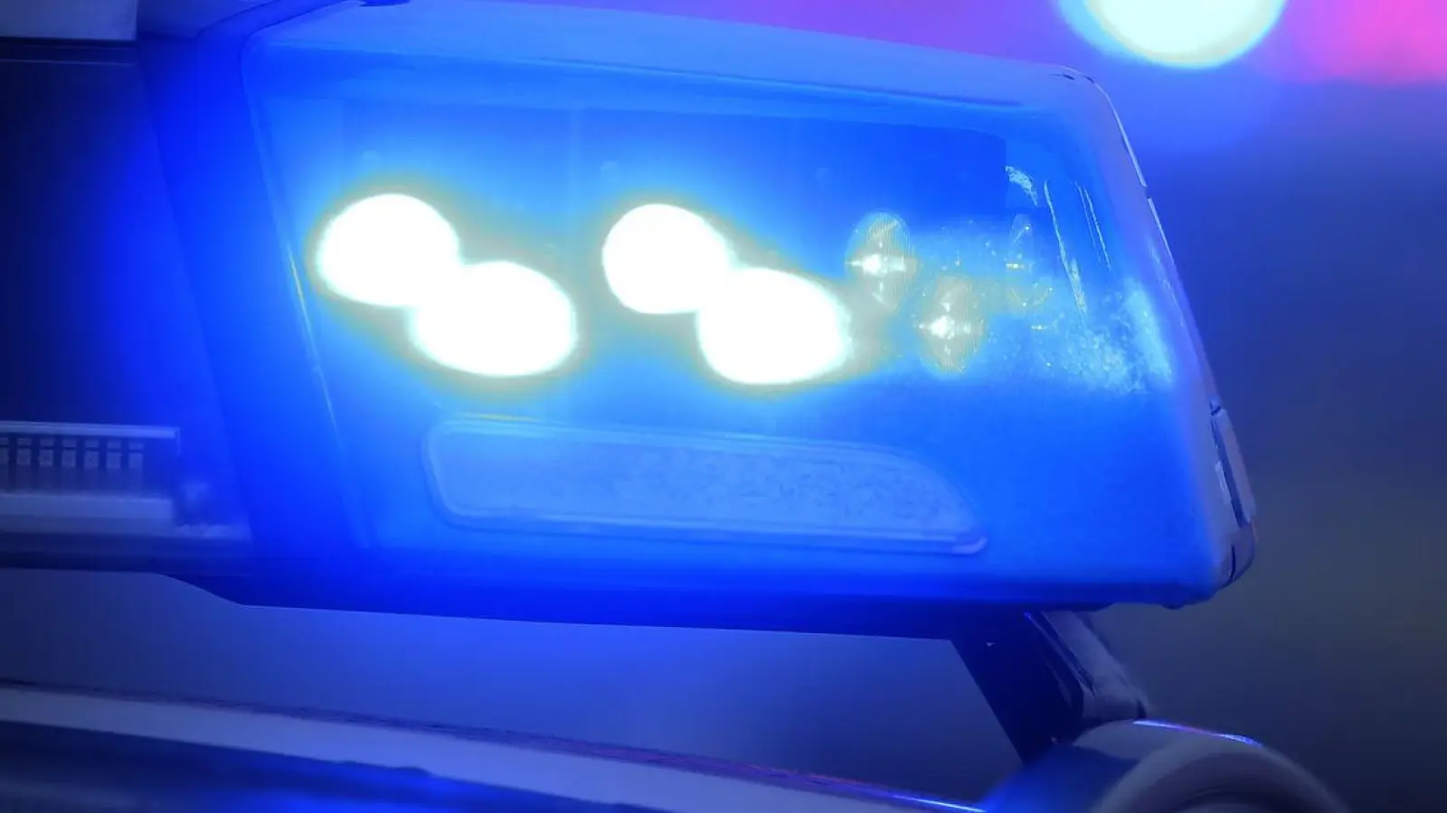 Auf dem Revier konnte der Mann seinen Rausch ausschlafen. (Symbolbild) (Foto: Karl-Josef Hildenbrand/dpa)