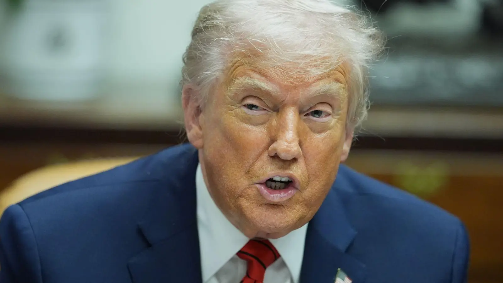 CNN berichtet oft kritisch über Trump. (Archivbild) (Foto: Evan Vucci/AP/dpa)