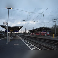 Wer von Neustadt/Aisch aus nach Nürnberg oder Würzburg mit dem Zug fahren möchte, muss derzeit warten. (Archivbild: Ute Niephaus)