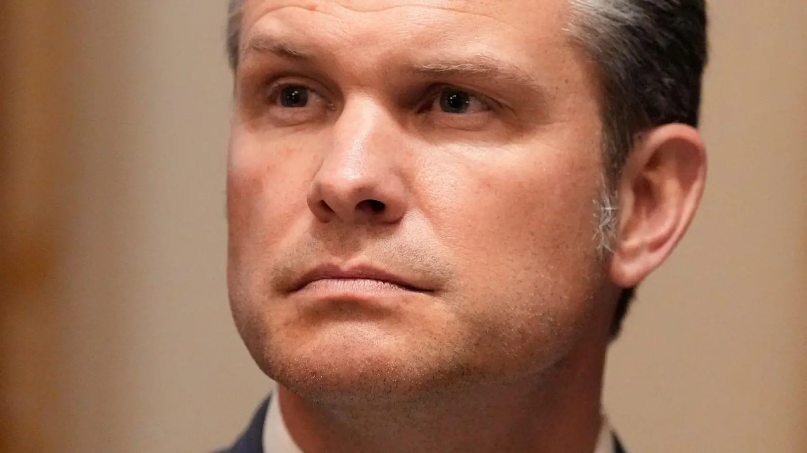 Pentagon-Chef Hegseth will auf Bitten von Trump 500 weitere Nationalgardisten nach Washington entsenden. (Archivbild) (Foto: Alex Brandon/AP/dpa)
