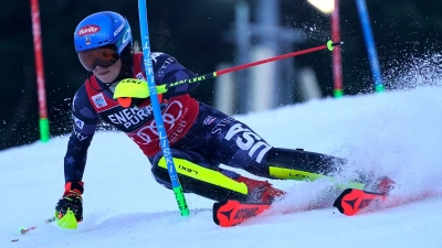 War auch beim Nachtslalom in Zagreb nicht zu schlagen: Mikaela Shiffrin. (Foto: Giovanni Auletta/AP/dpa)