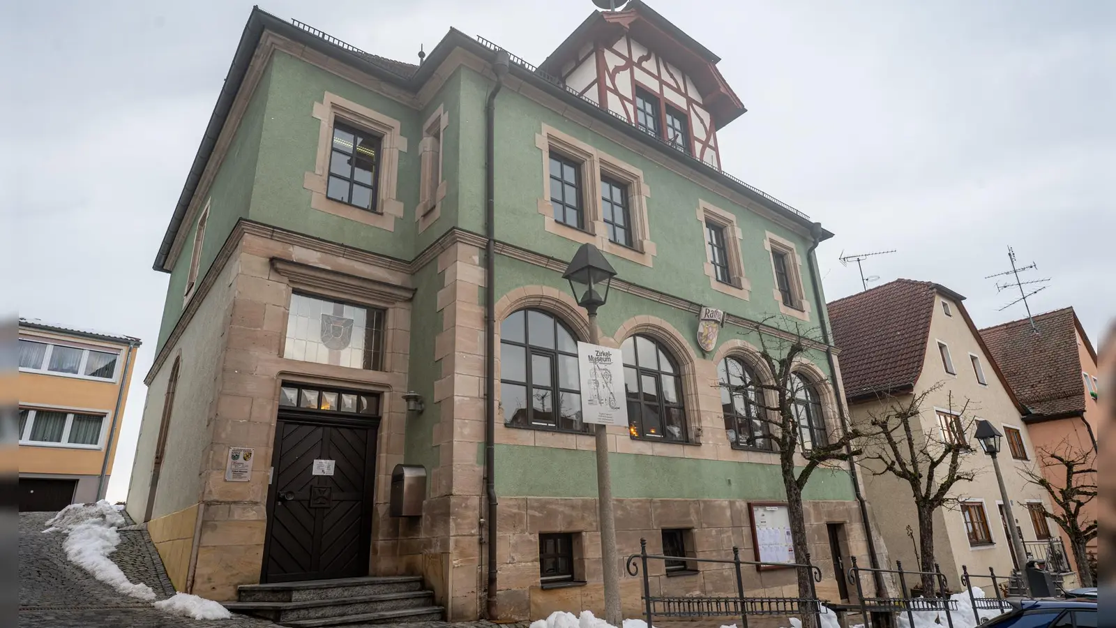 Wer zukünftig im Wilhelmsdorfer Rathaus an den Sitzungen des Gemeinderates teilnimmt, entscheidet sich am 8. März. (Foto: Mirko Fryska)