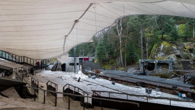 Ab 1. Februar soll das Felsenlabyrinth im Bereich der Luisenburg in Wunsiedel Bayerns zweites Nationales Naturmonument werden. Die Luisenburg ist seit Ende des 18. Jahrhunderts ein Landschaftsgarten und steht für die Verbindung von urwüchsiger Naturlandschaft und Kultur. (Archivbild) (Foto: Daniel Vogl/dpa)