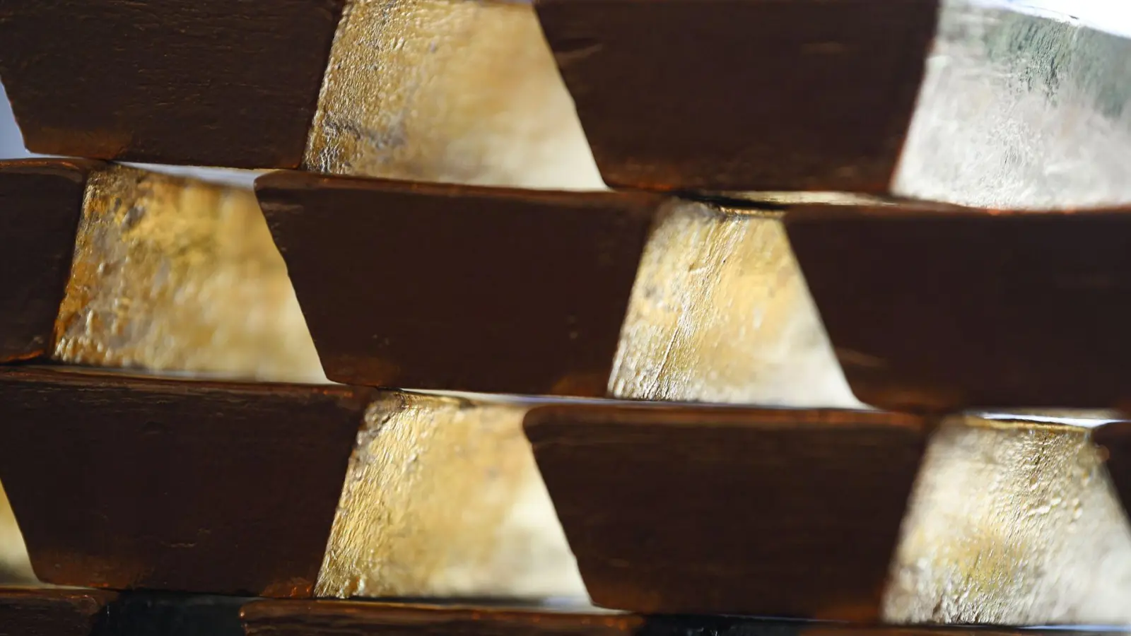 Gold ist teuer wie nie zuvor. (Foto: Arne Dedert/dpa)