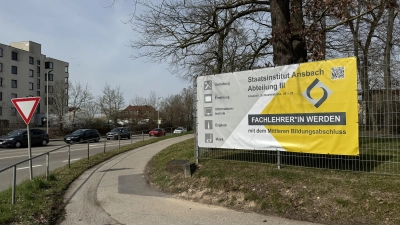 Dieses Werbeplakat der Abteilung III des Staatsinstituts Ansbach hatte nur eine kurze Lebensdauer. (Foto: Oliver Herbst)