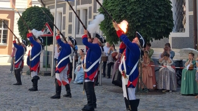 Dieses Jahr finden die Rokoko-Festspiele nicht statt. Beim Marktgeflüster ist dennoch ein pompöses Programm geboten. (Foto: Sophia Schmidt)