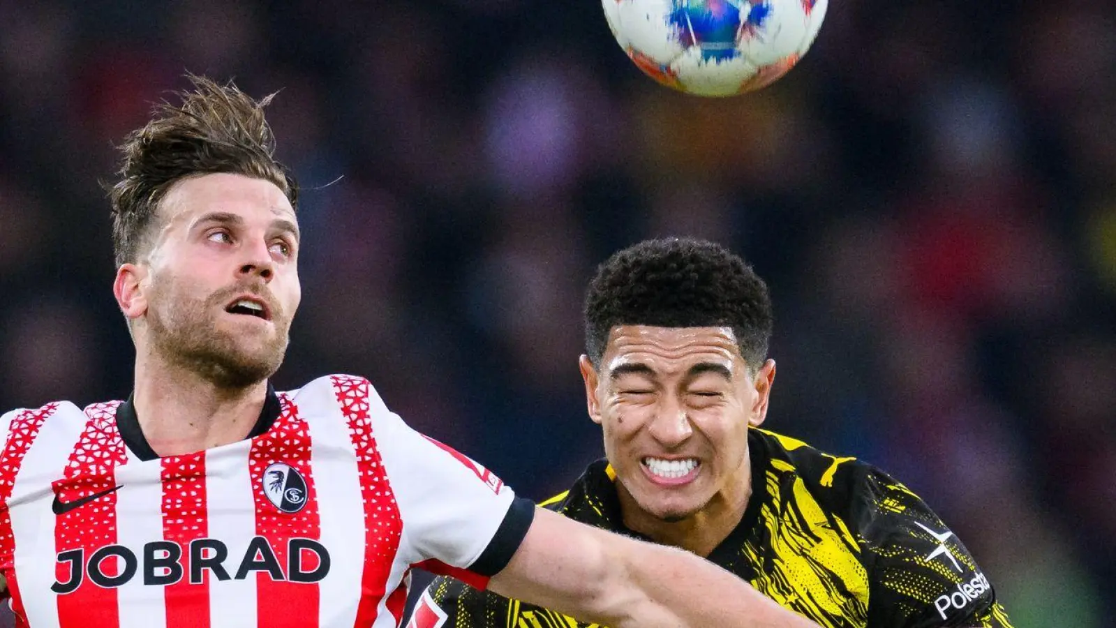 Lucas Höler (l.) traf sehenswert, Jobe Bellingham sah Rot. (Foto: Tom Weller/dpa)