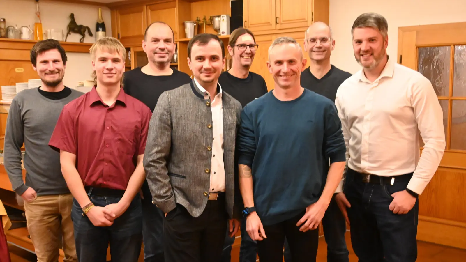 Einige Kandidierende des SPD-Ortsvereins Sugenheim bei ihrer Nominierungsveranstaltung. (Foto: Judith Marschall)