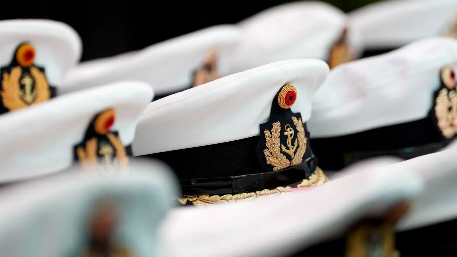 Die Marine rüstet auf - mit mehr Personal, aber auch mit weiteren Standorten. (Archivfoto) (Foto: Marcus Brandt/dpa)