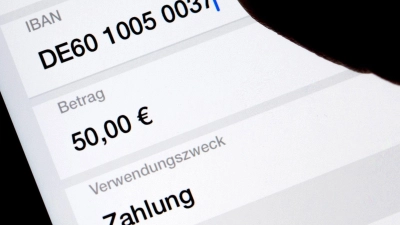 Verbraucherschutz kritisiert zu kleinteilige Überprüfung der Empfängeradresse bei Online-SEPA-Überweisungen. (Symbolbild) (Foto: Monika Skolimowska/dpa-Zentralbild/dpa)