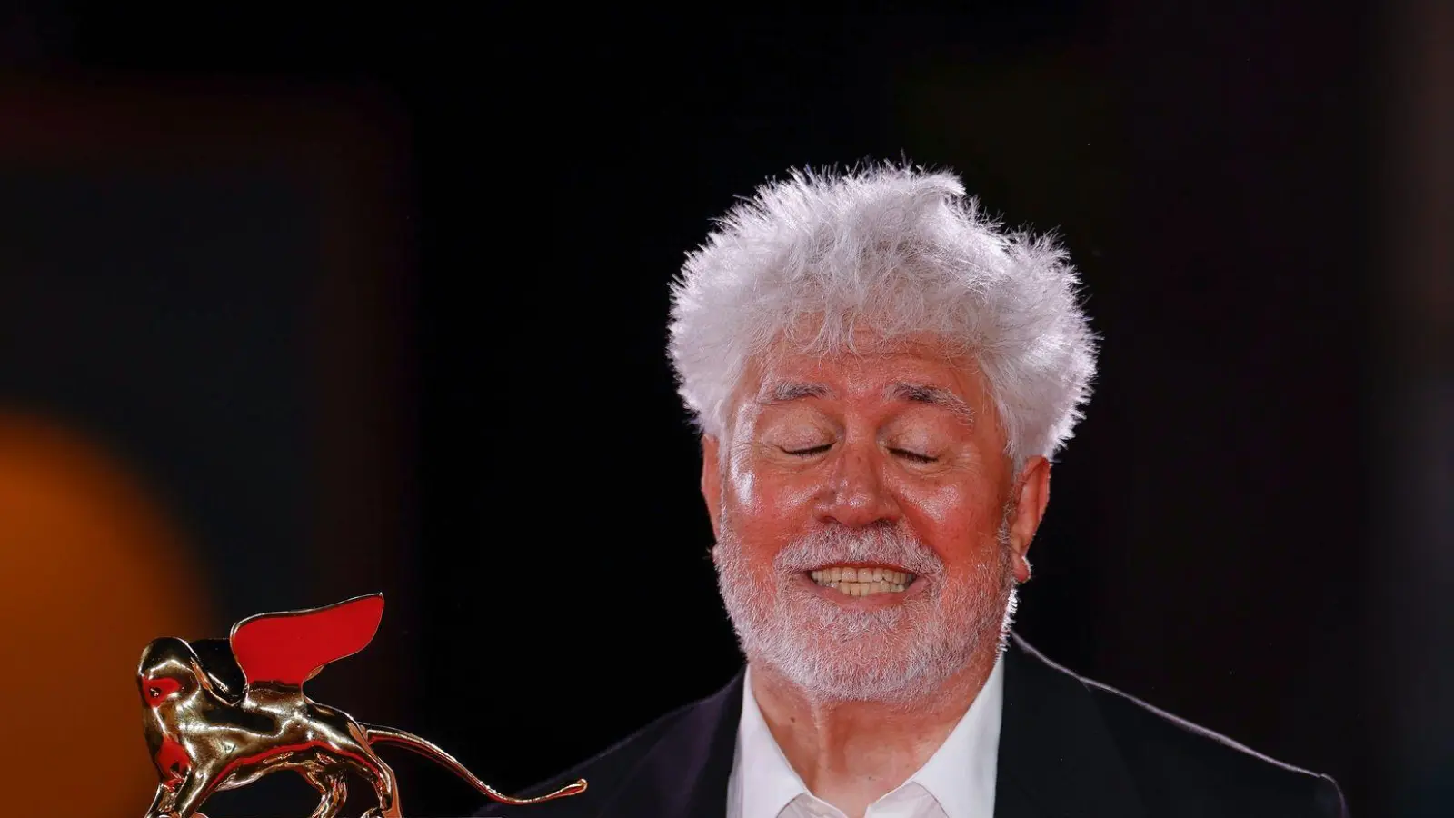 Pedro Almodóvar bricht in seinen Filmen oft Tabus. (Foto: Vianney Le Caer/Invision/AP/dpa)