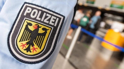 Die Bundespolizei muss die neuen EU-Grenzkontrollen an den Flughäfen umsetzen. (Foto: Illustration) (Foto: Boris Roessler/dpa)