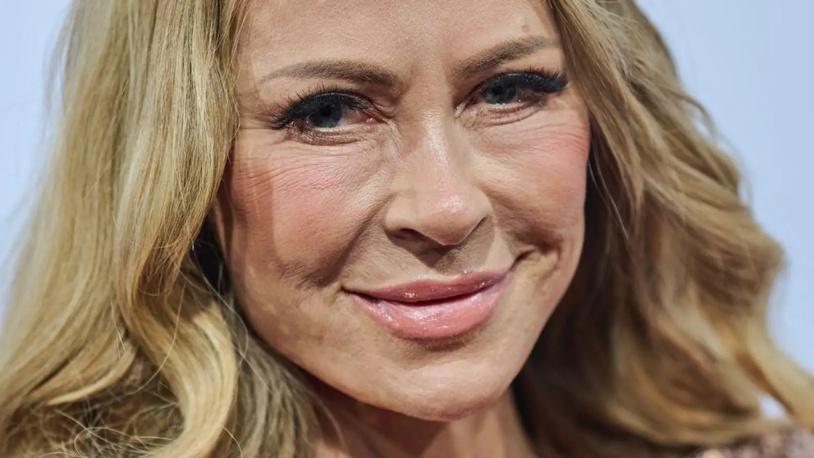 Jenny Elvers ist in Sorge um das Fernsehen. (Archivbild)  (Foto: Sebastian Christoph Gollnow/dpa)