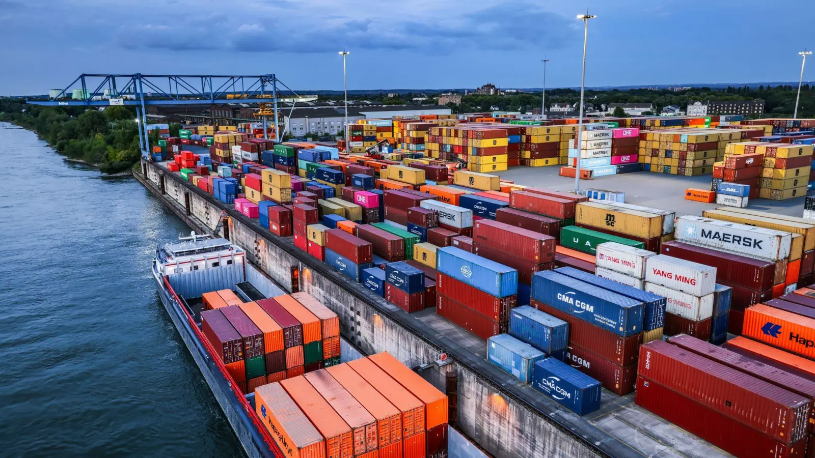 Die deutschen Exporte haben im September zugelegt.  (Foto: Oliver Berg/dpa)