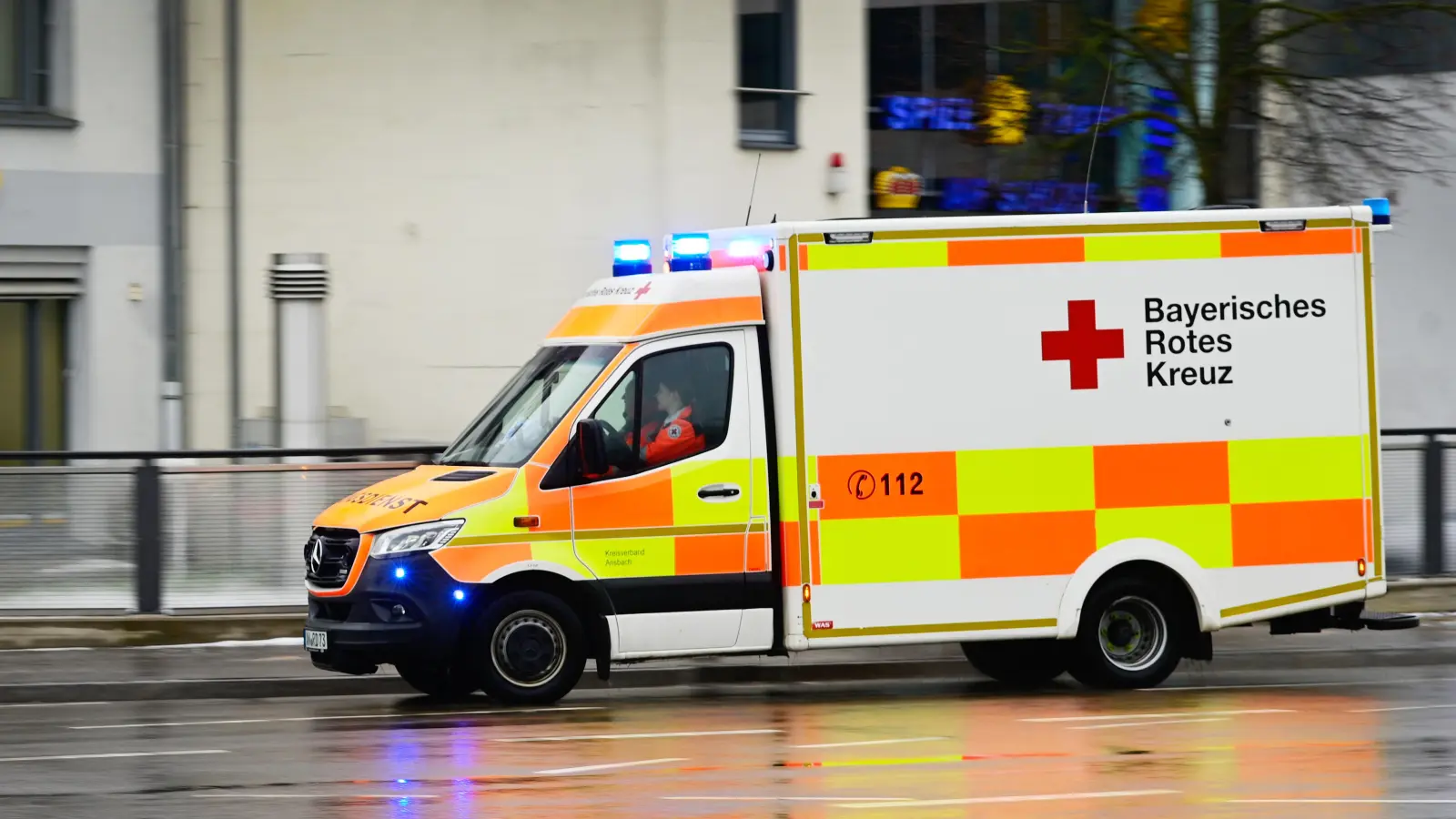 Ohne Notaufnahme in Dinkelsbühl und Rothenburg müssten Patienten viel weiter durch die Gegend gefahren werden. Das hätte erhebliche Auswirkungen auf den Notarzt- und den Rettungsdienst. (Foto: Jim Albright)