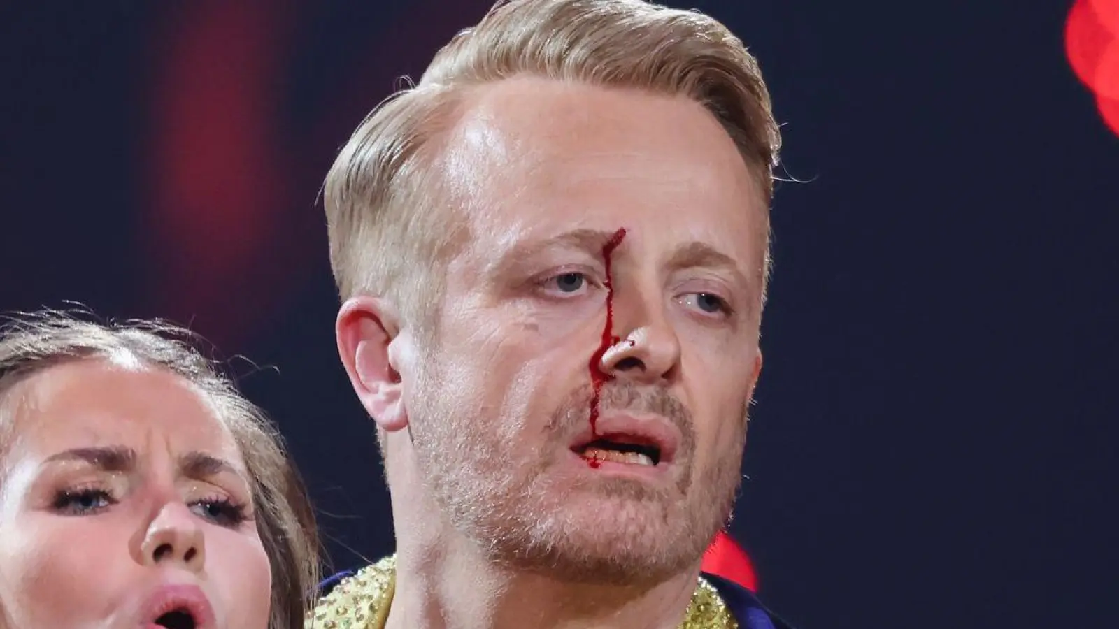 Tapfer tanzte Ross Antony weiter - trotz seiner Verletzung.  (Foto: Rolf Vennenbernd/dpa)