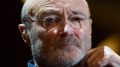 Phil Collins wurde als Teil der Band Genesis bereits 2010 in die „Rock &amp; Roll Hall of Fame“ aufgenommen. (Archivbild) (Foto: Rebecca Blackwell/AP/dpa)