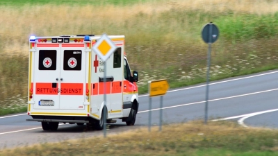 Mit Verletzungen bislang unbekannten Ursprungs musste am Donnerstag ein 41-Jähriger ins Krankenhaus gebracht werden. (Symbolbild: Jim Albright)